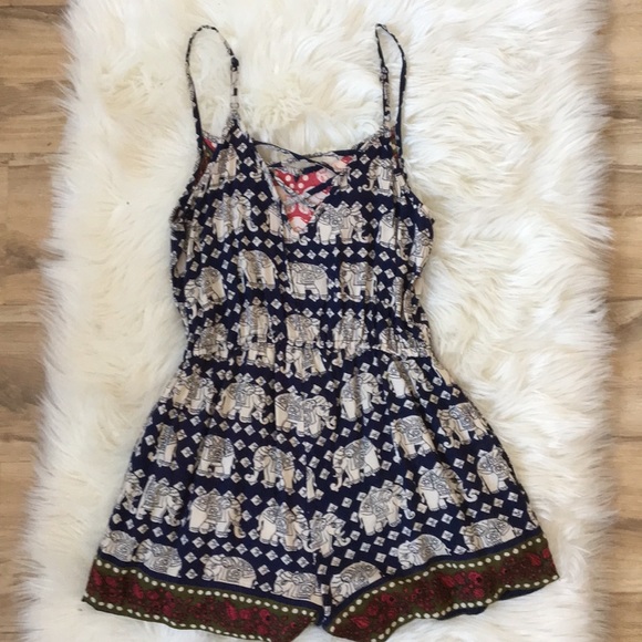 Cute elephant tribal romper - Picture 2 of 3